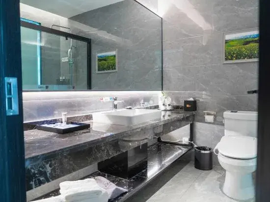 Cloud Hotel Yining