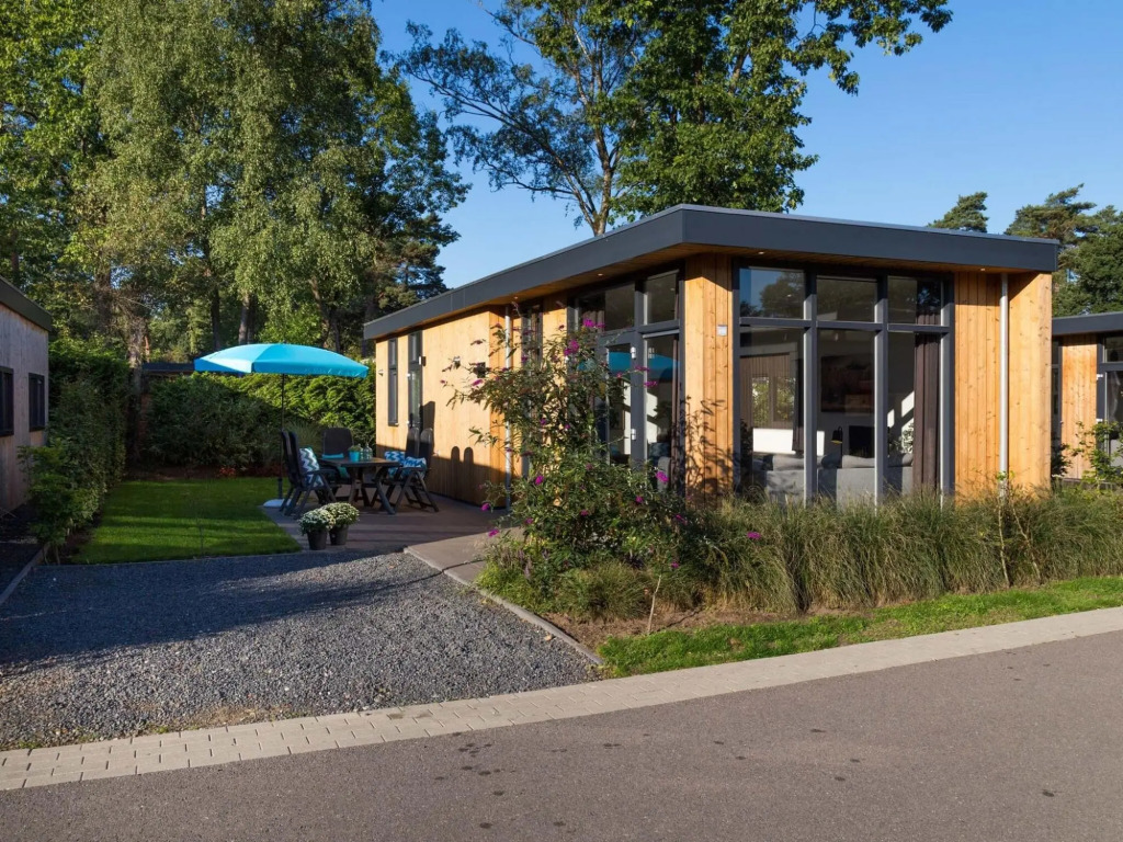 Modern Chalet Near De Veluwe National Park
