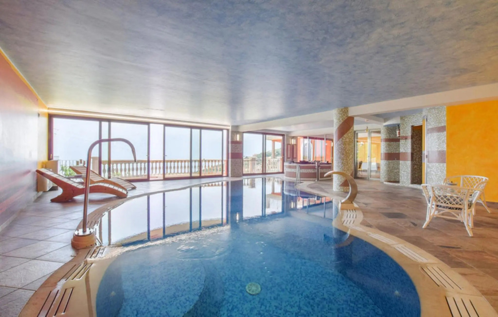 Luxury and affordable villa with private pool and wellness area between Capo d'Orlando and Tindari-Villa Merlo
