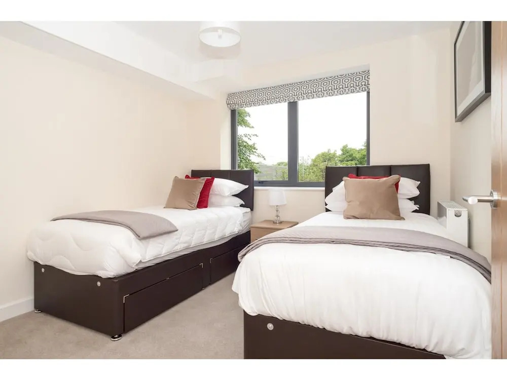 Luxury, Modern Apartment in York, Sleeps 4