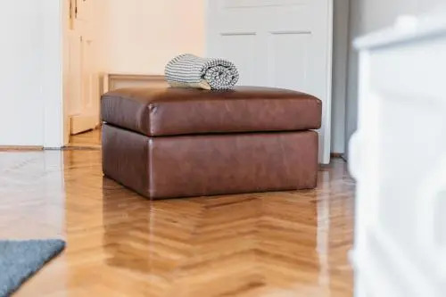 Bond Apartment