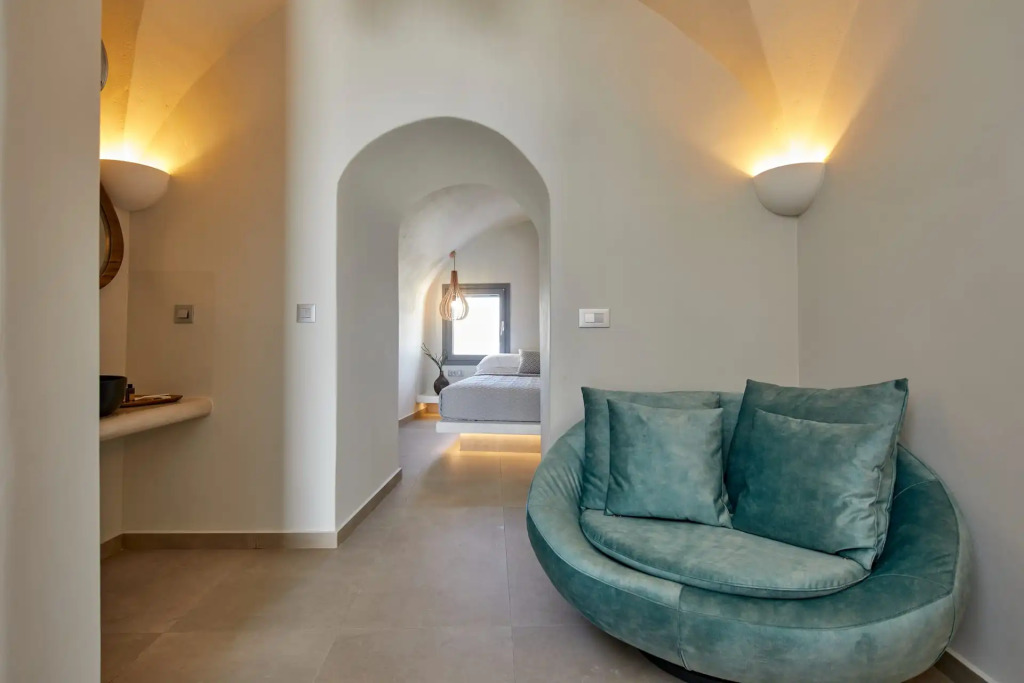 Aecon Suites