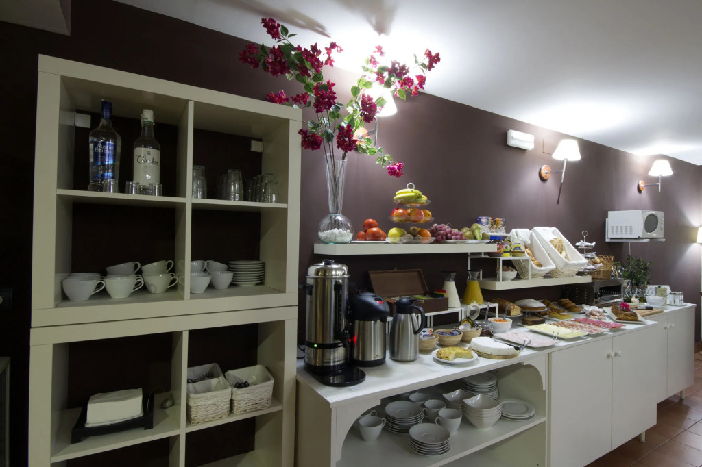 I AM La Posada Hotel and Apartment