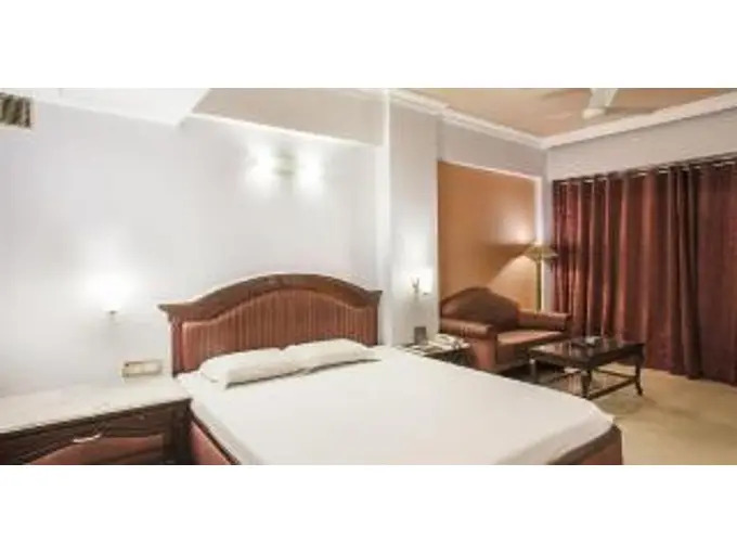 Hotel Ranjits Lakeview
