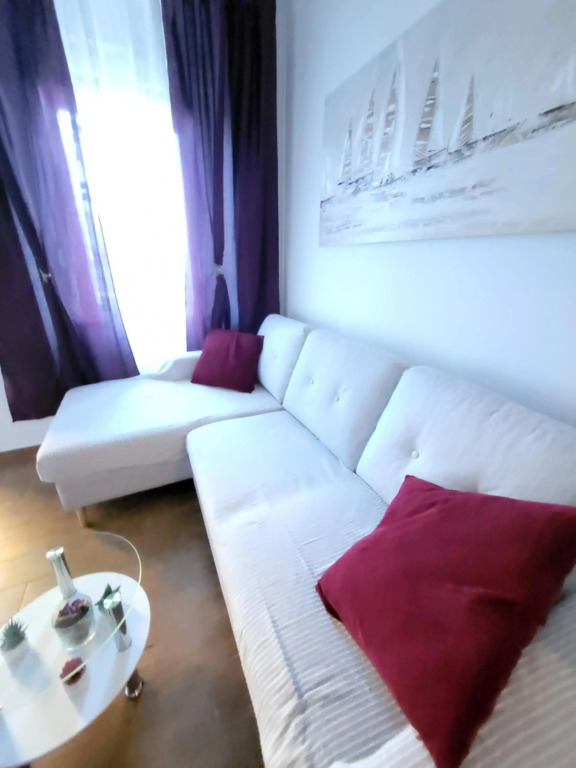 Rijeka apartment with free parking and large balcony