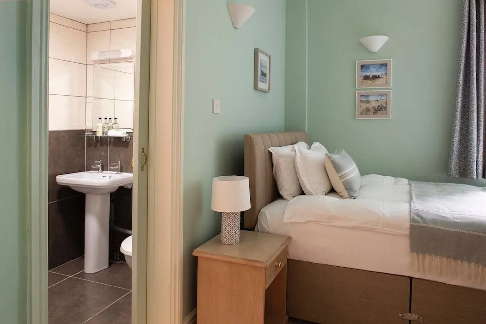 Guest Lodge by The Promenade