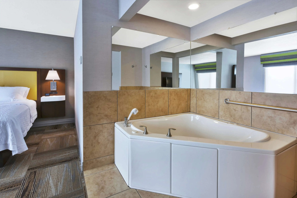 Hampton Inn Idaho Falls / Airport