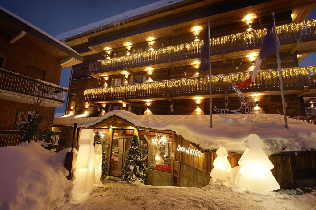 Snow Lodge Hotel Courchevel 1850