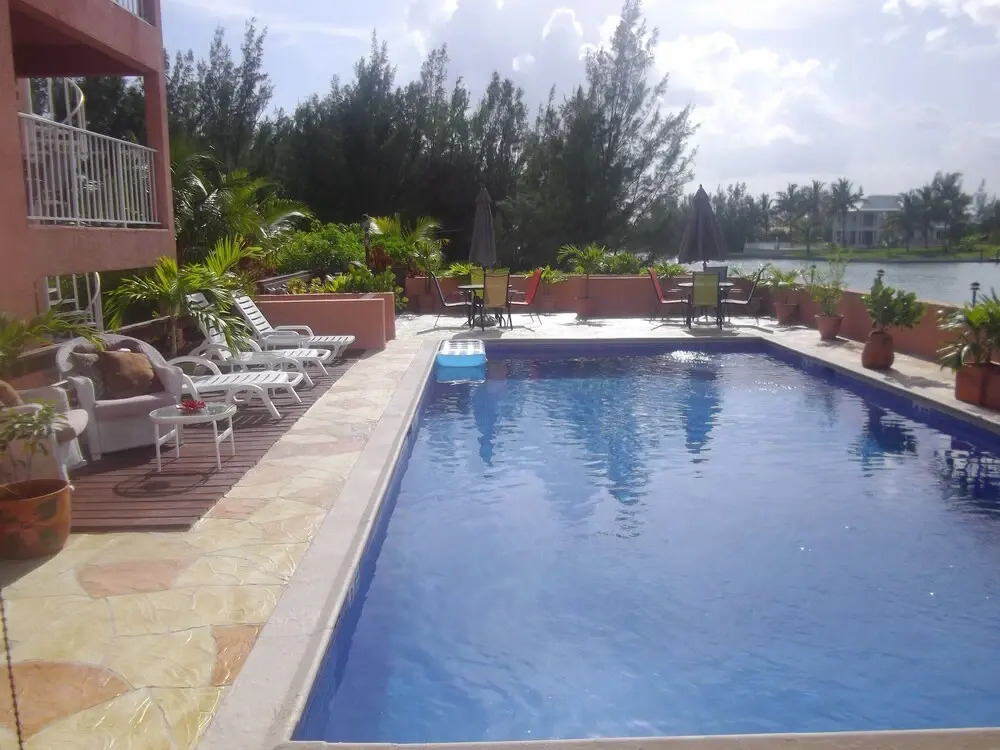 Dundee Bay Villas
