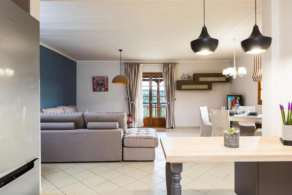 Lefkothea Villas with Large Pool, BBQ & Playground