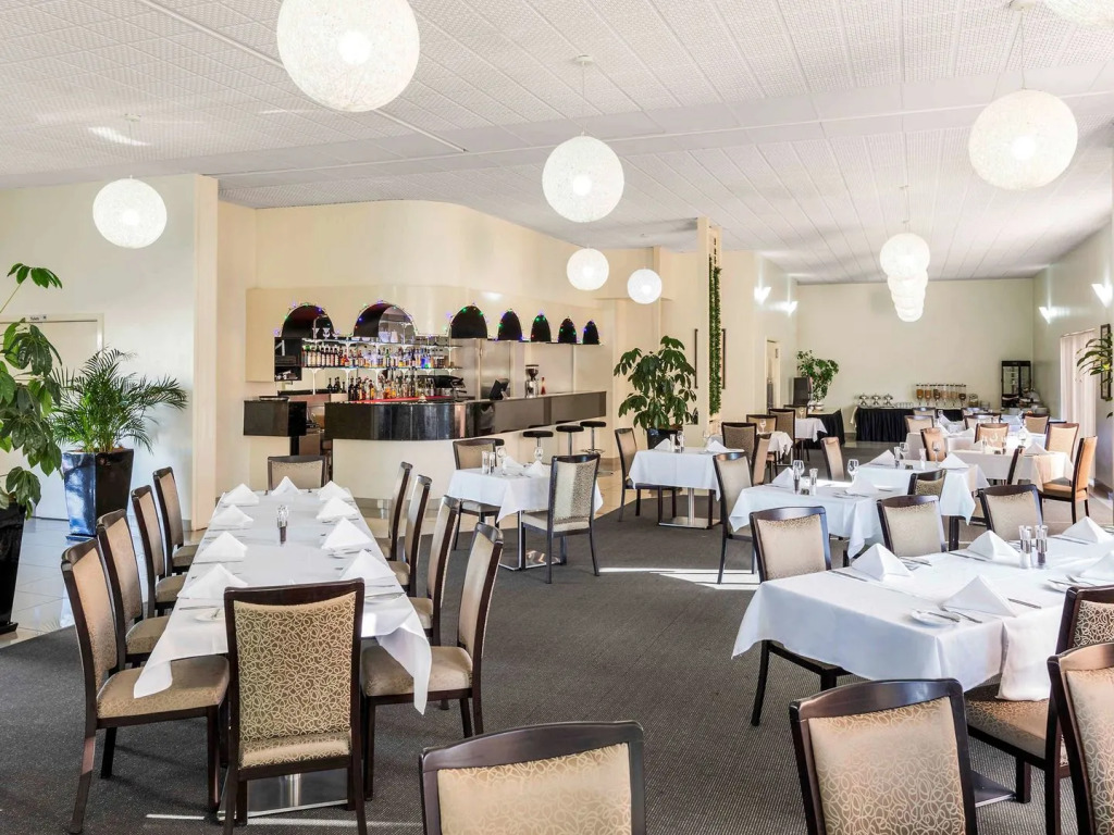Central Motel & Apartments, Best Western Signature Collection