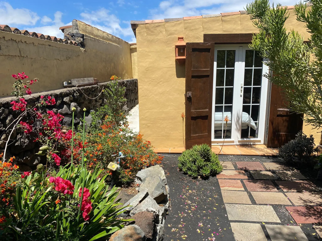Holiday home in El Paso in a natural environment