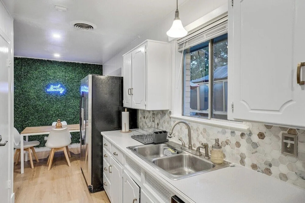 4BR 2B Home With Pool, Hot Tub, Fire Pit