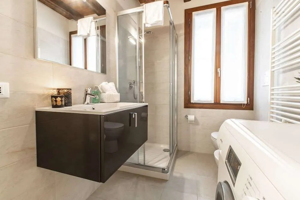 Venetian Exclusive Apartment R&R
