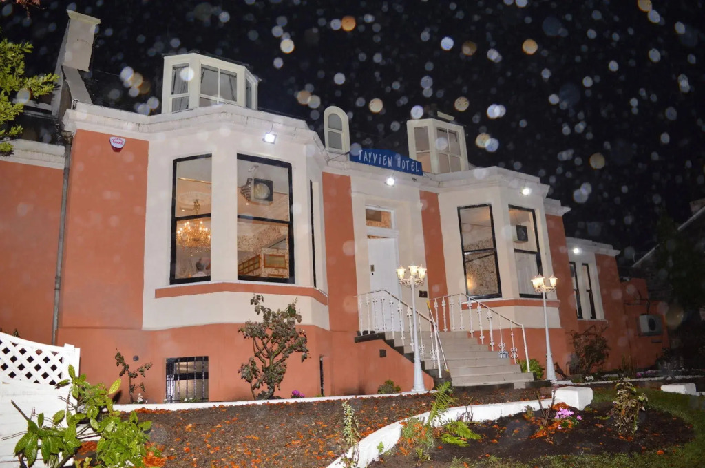 Tayview Hotel