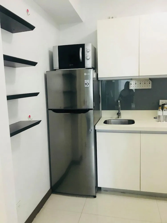 Azure Urban Resort South Paranaque Beach View Unit- Newly Renovated - Near Airport Near SM Bicutan