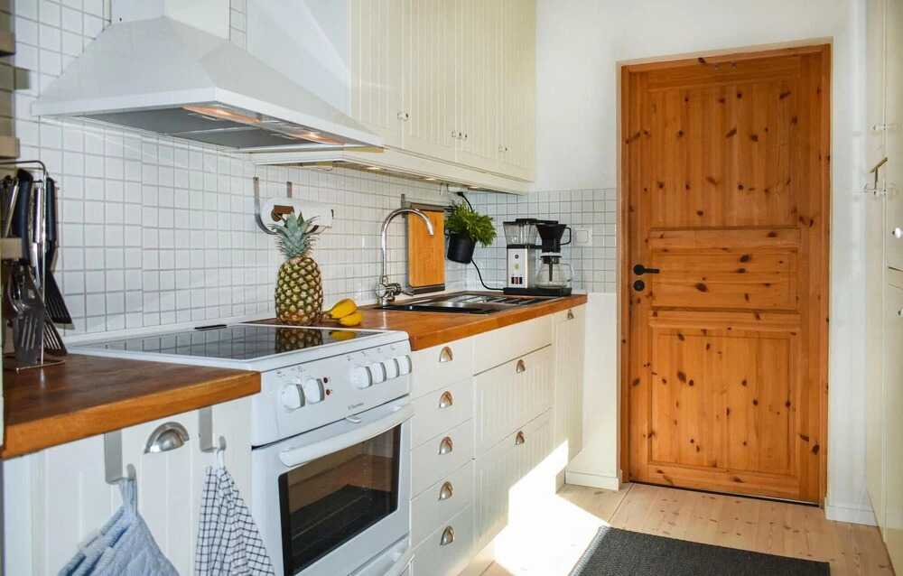 Lovely Home In Höör With Wifi