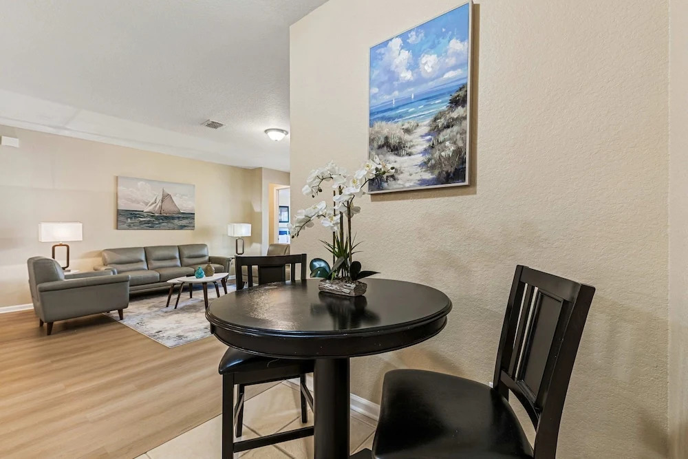 5036 Shoreway Loop # 105
