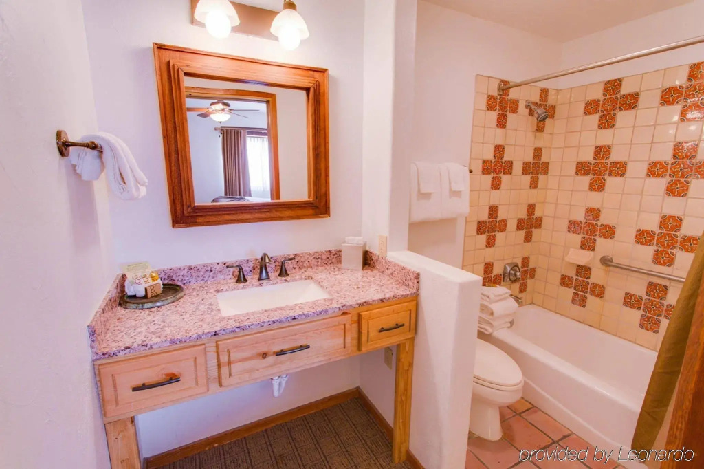 Table Mountain Inn