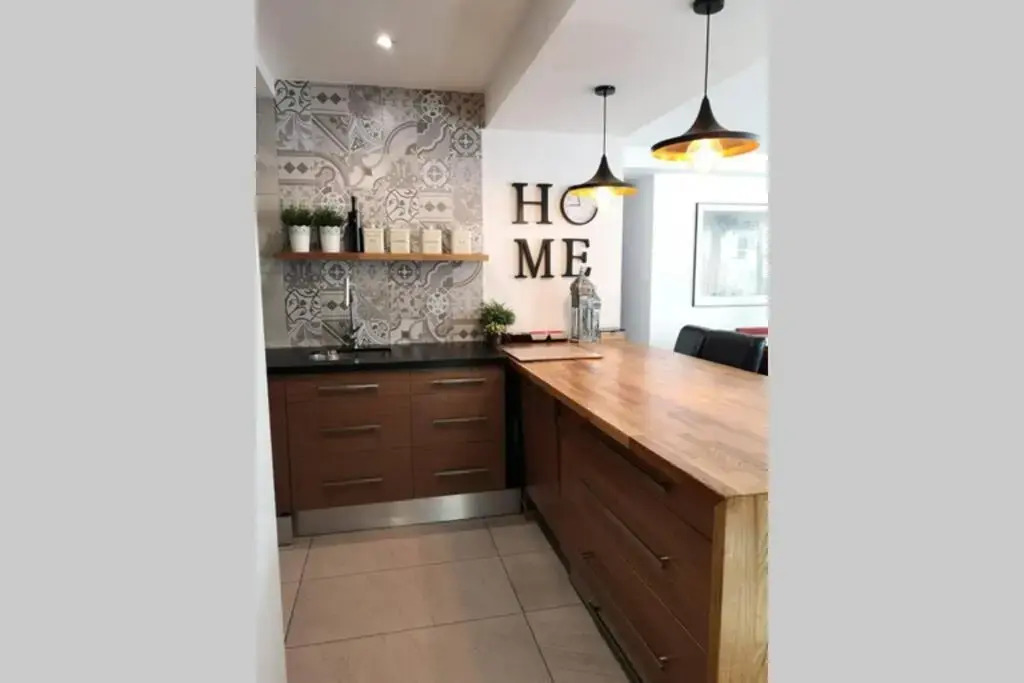 Espectacular apartamento con terraza en Granada