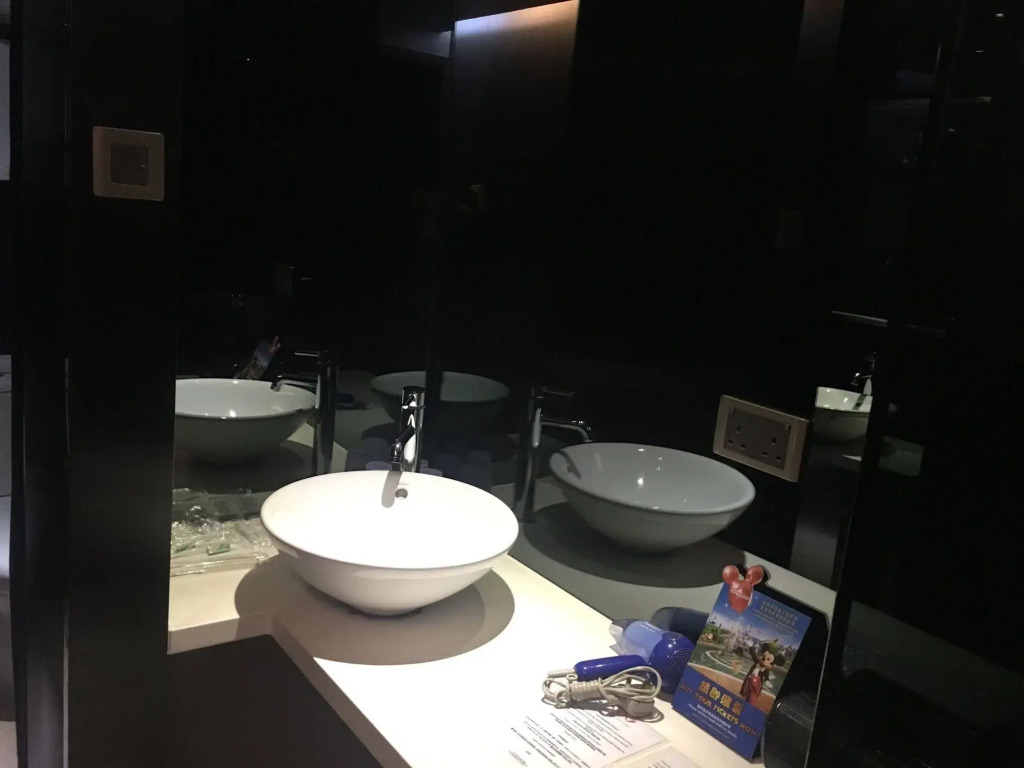 KIFI Boutique Hotel
