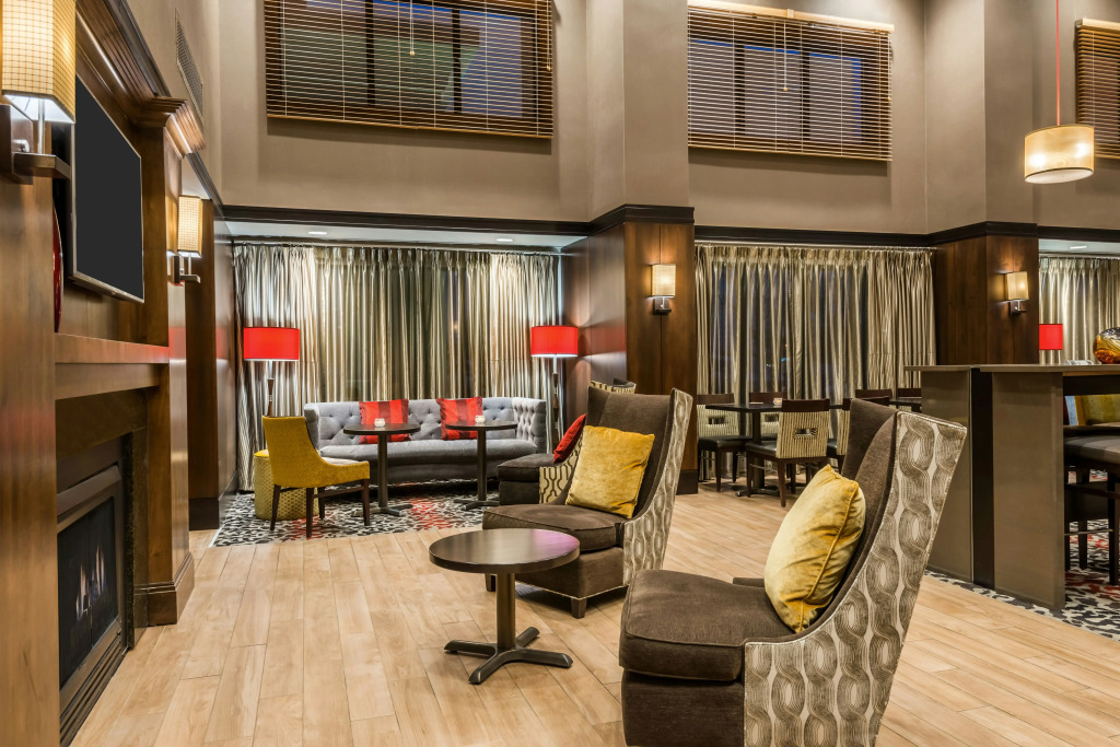 Hampton Inn & Suites Columbus Polaris