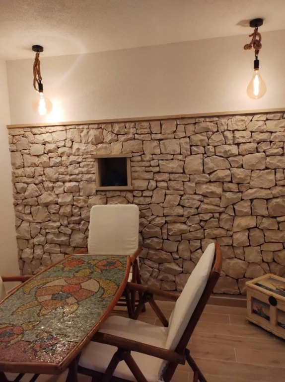 Coloured - Apartments on Island - A1 - Plavi :
