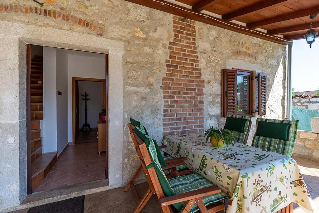 Stone house Graziella Funtana