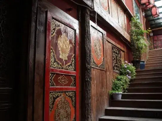 Songpan Rongquzong Bistro Inn