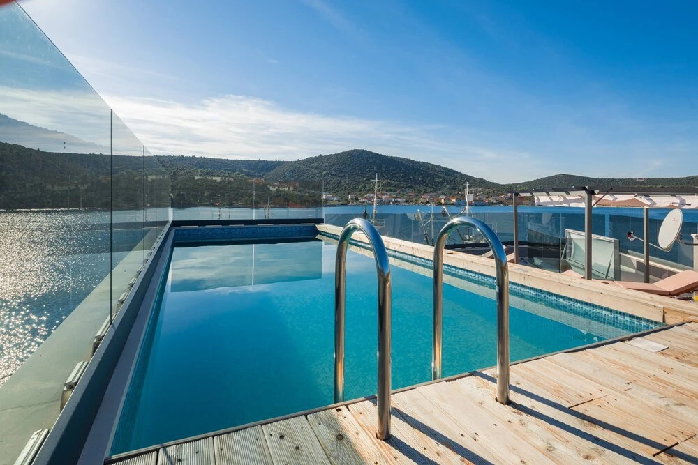 Beachfront Villa Seashell with Pool
