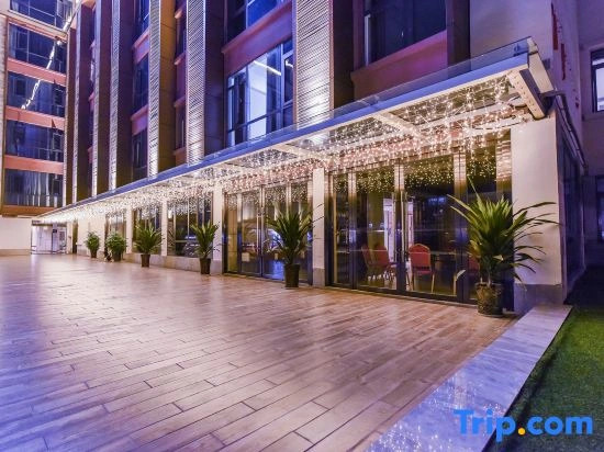 Lavande Hotel (Nanchong Xihua Normal University)