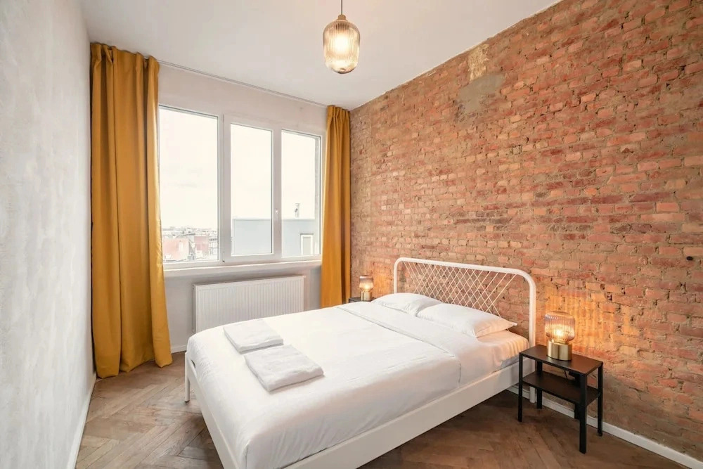 3BR Apartment - Central Station Area