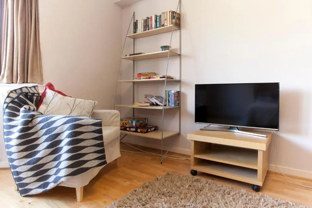 Tower Bridge Apartment