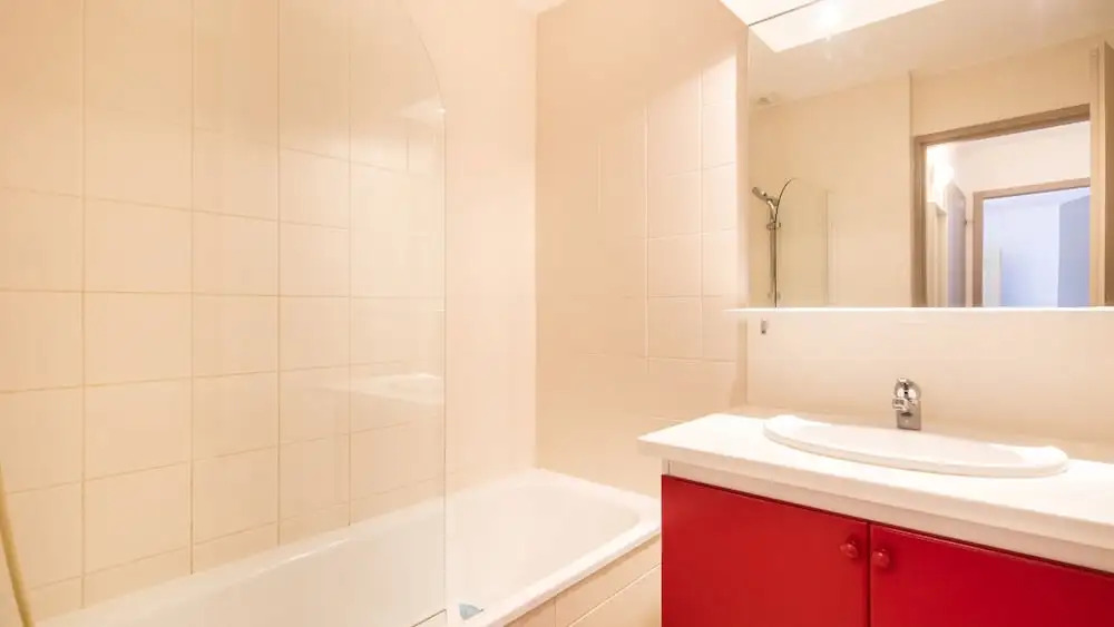 Spacious apartment with a view near the slopes of Valloire