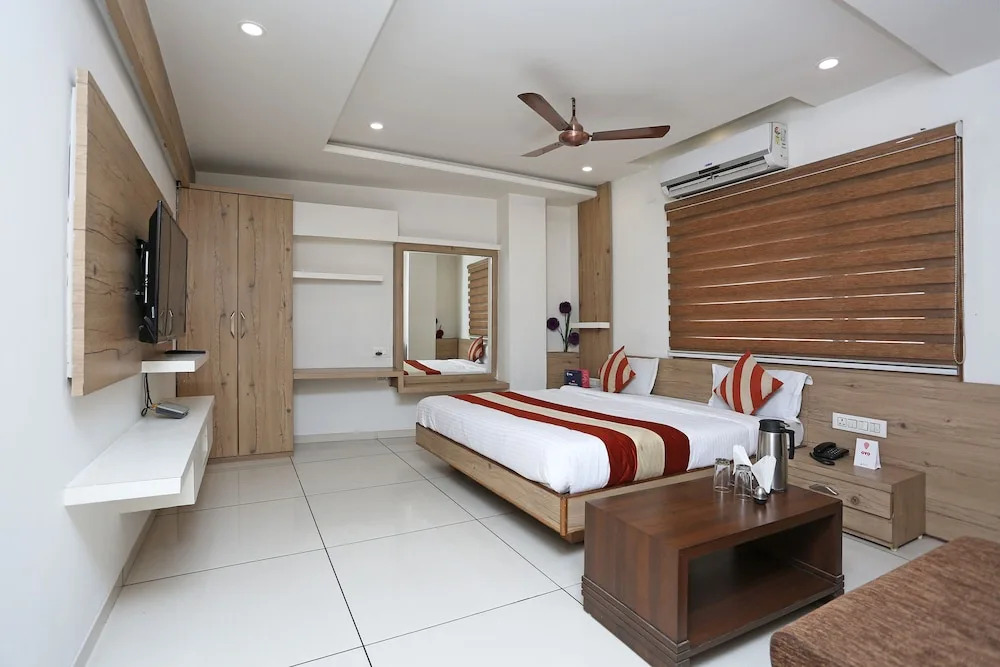 Fabhotel Ashirwad Regency