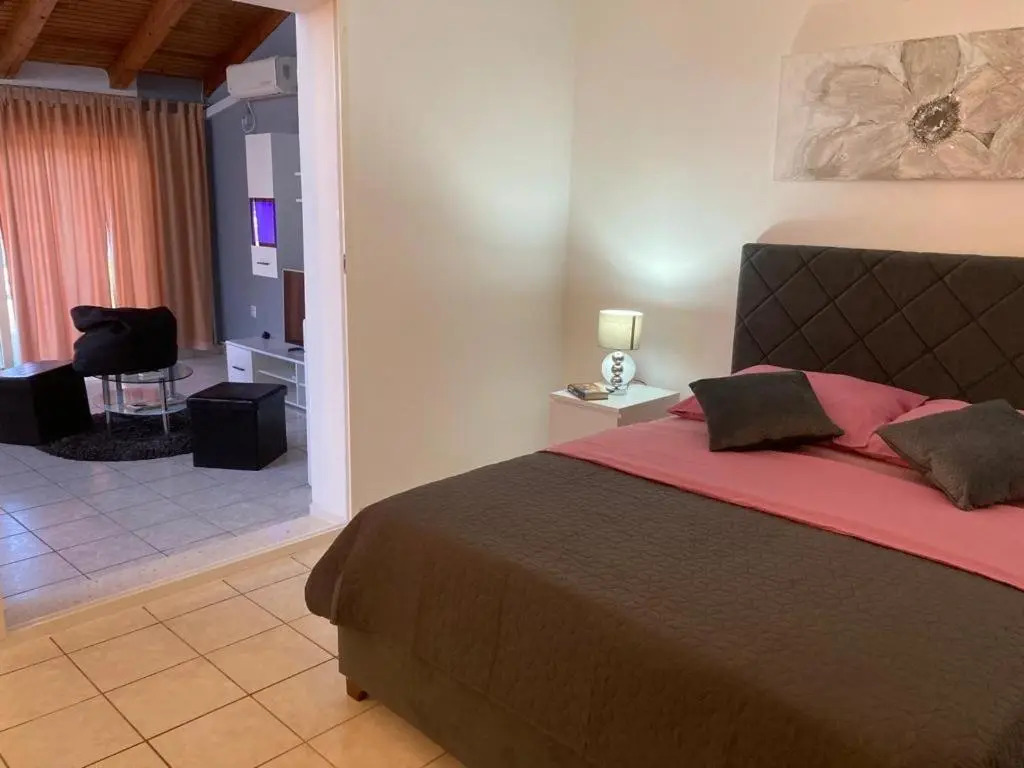 Apartments More - 300 m from beach