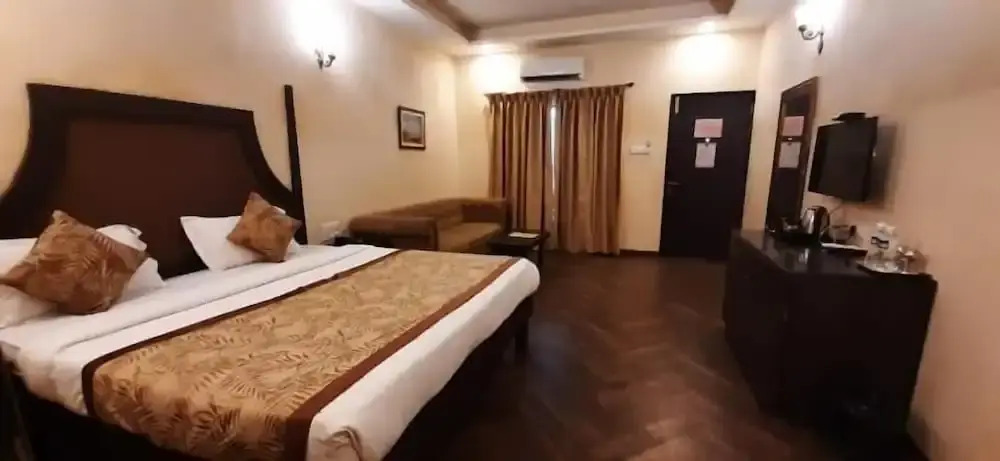 Treebo Trend Rahi Forest View