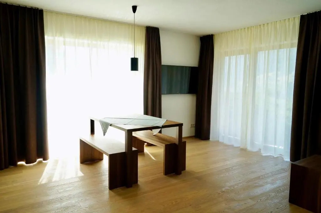 Residence Larciunei