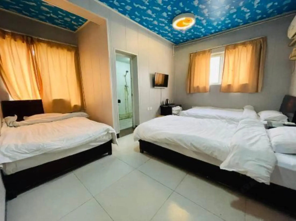 Yirujia Hostel