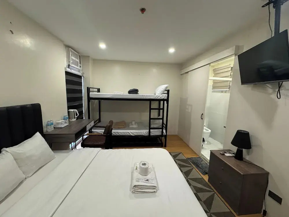 The Circuit Manor Hotel near Ayala Malls Circuit