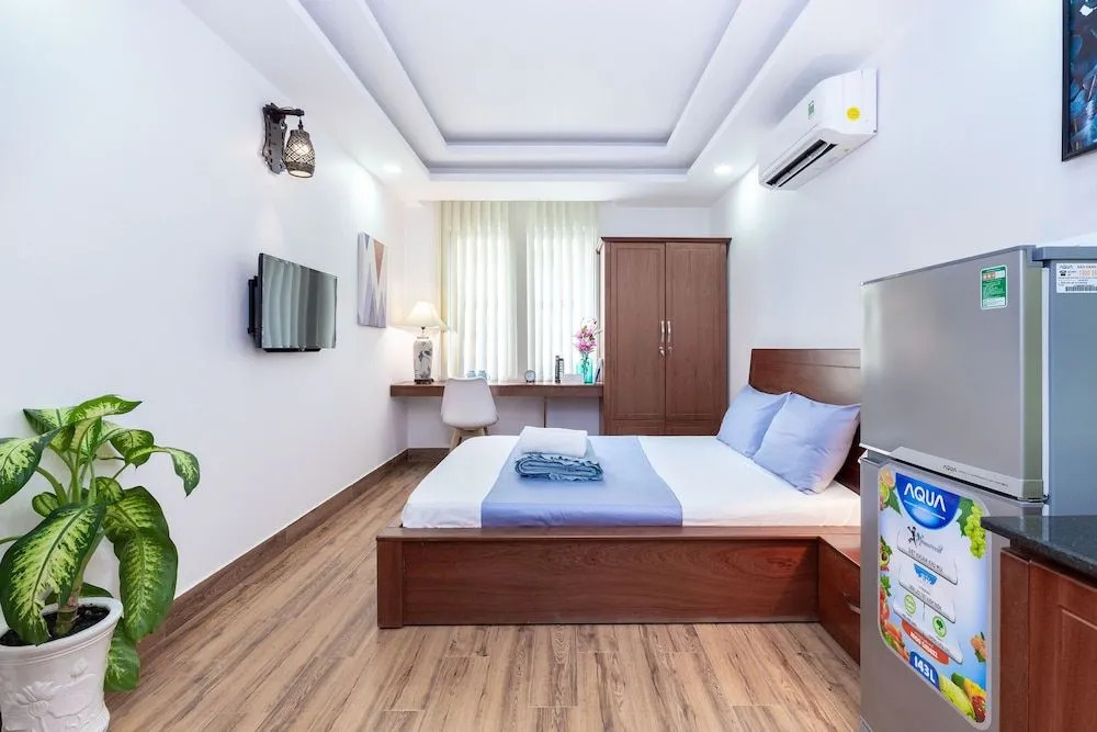 Cozrum Homes Le Thanh Ton