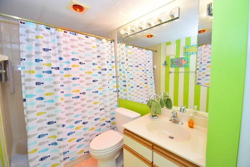 Harbour Island 306k 2 Bedroom Condo