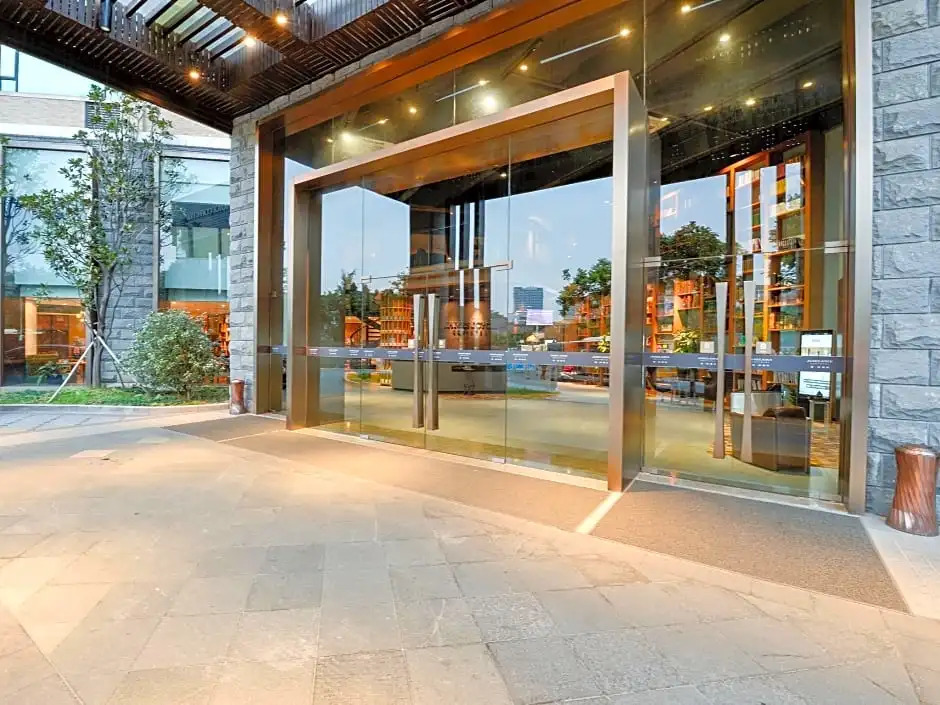 Caijing Hotel (Guangzhou Panyu Wildlife Park Branch)
