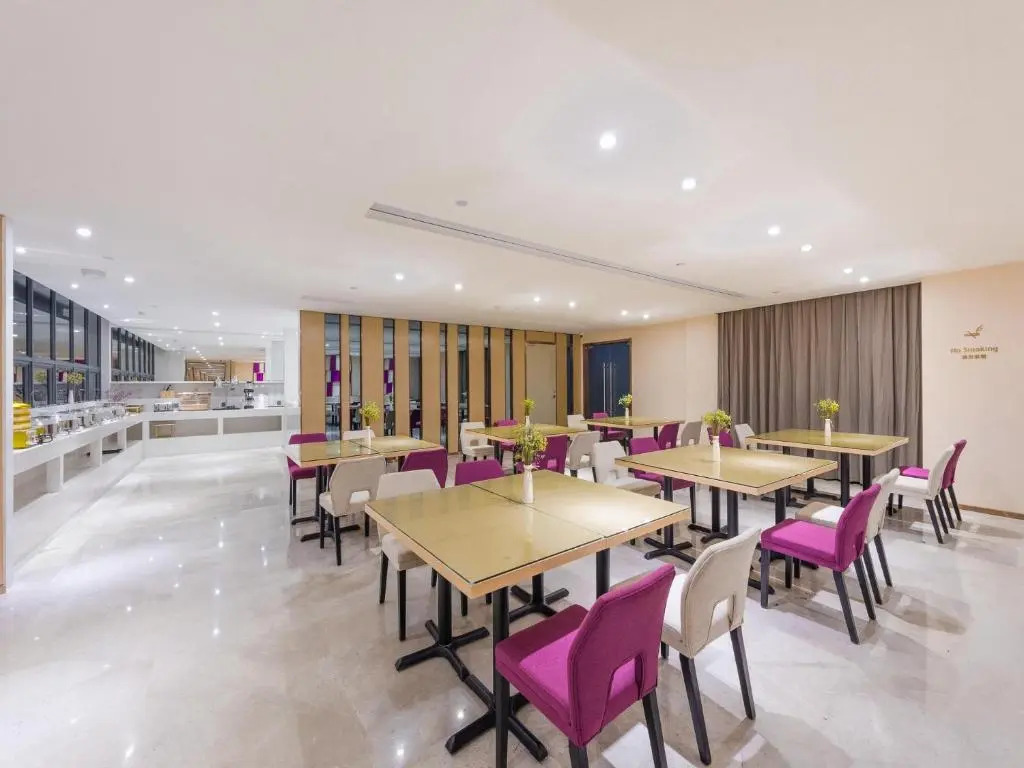 Lavande Hotel·Foshan  Zhoucun Liguang Road Xunfenggang Metro station