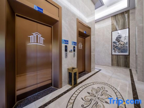 Molin Hotel (Zhuzhou High-Speed Railway West Station Liyu Industrial Park)