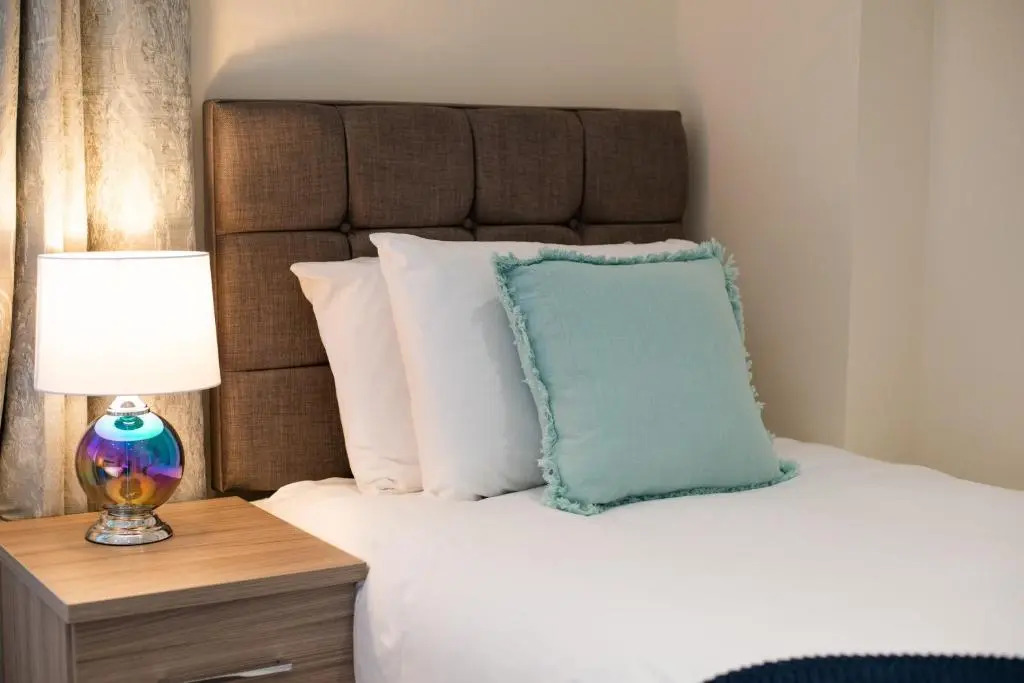 Eaton House 2 - TV in Every Bedroom!