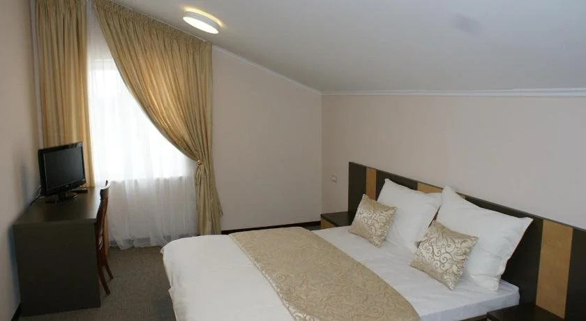 Guest Accommodation Atrium Gulin