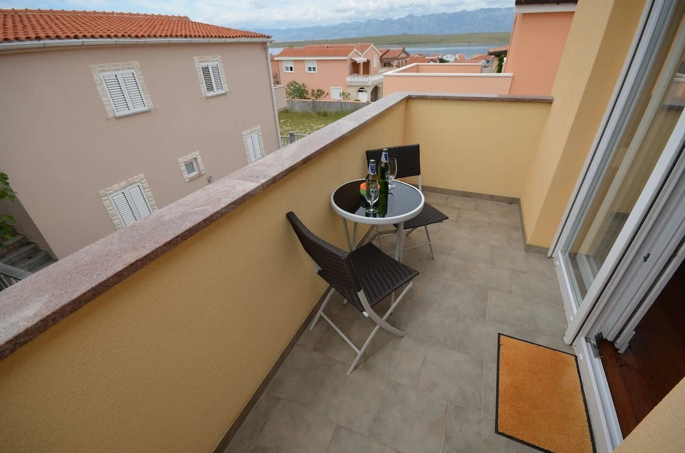 Apartments Tomasevic
