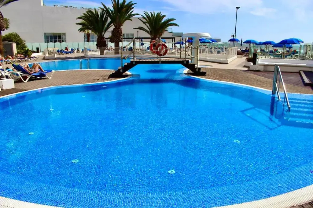 Club Villa Mar- First line modern spacious studio