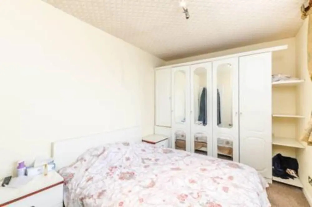 Lovely 3 Bedroom House, Northolt